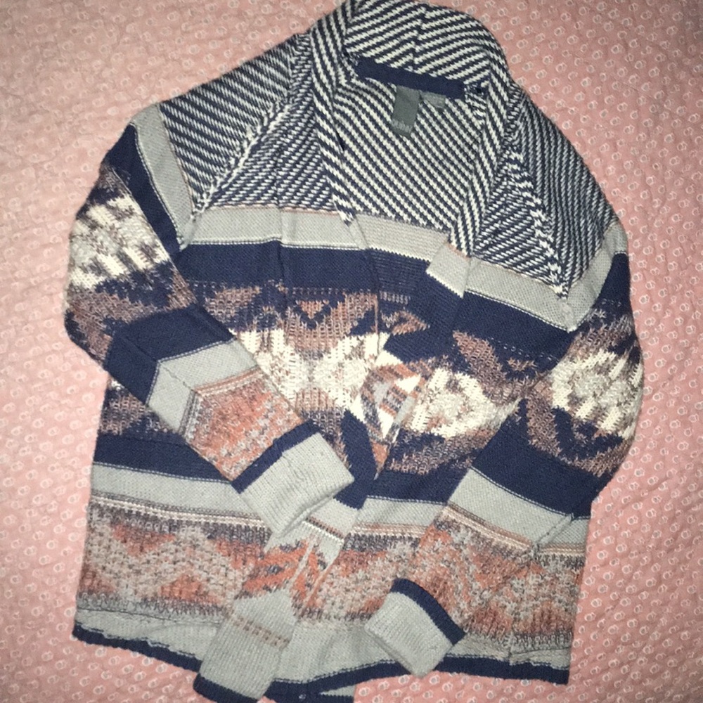 Quinn poncho wrap sweater GUC size small